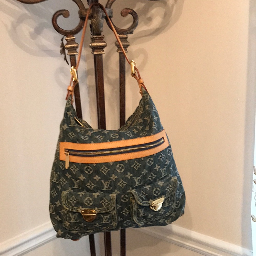 Authentic Louis Vuitton bag